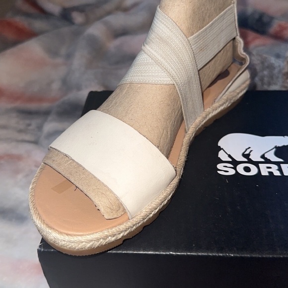 Sorel Sandals - Picture 3 of 3